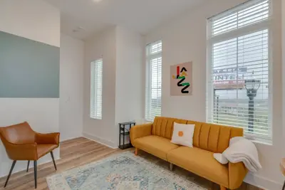 Image de Jazz Junction – 2br & Kitchen – 7 Mins to Broadway