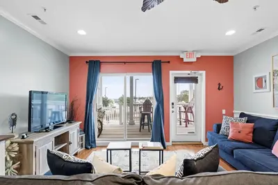 Southport Waterfront - Gorgeous Views! - No Hidden Fees