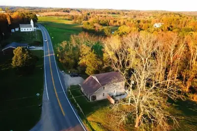 Image de Hiker's Hideout (close to downtown Logan)