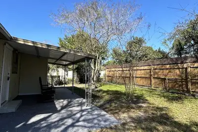 Image de Cozy Zoo Tampa Bungalow