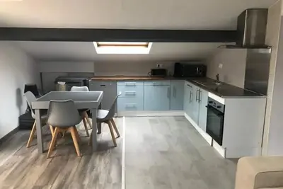 Image de Superbe appartement à 50 m de la plage dernière dispo du 27/07 au 3/08