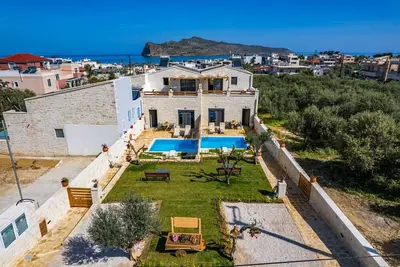 Image de 2steps Agia Marina Beach\/new Built\/no Car Needed\/tavernas & Supermarket at 50mt