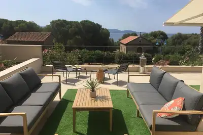 Image de Magnifique Vue Mer T3 : Appartement De Standing A Louer A Porto Pollo! !