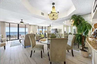 Image de Cbc 1-14b - Amazing beachfront condo with Pool, Gym, sauna & Pickleball!