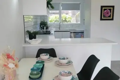 Image de Gorgeous 2 Bed Rooms & Garage Centre Takapuna
