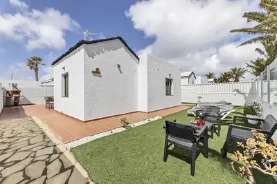 Image de El Palmeral | Puerto del Carmen | Maison à Lanzarote