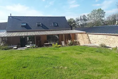 Image de Maison traditionnelle. Vaste jardin, proche plages et surf. Animaux acceptés.