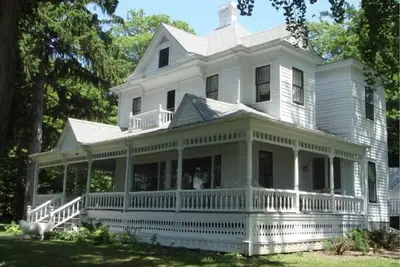 Image de Chateau Valois: A Lakeside Victorian Estate on Seneca Lake, Hector Ny