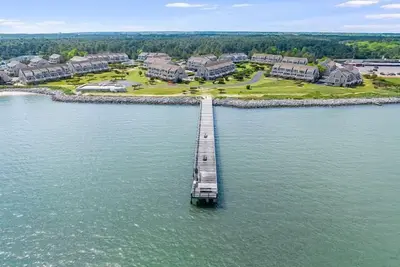 Image de Bayfront community of Port Lewes with access to the community pool, pier, and tennis courts.