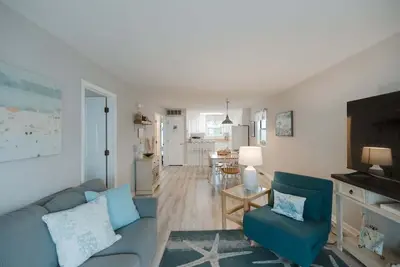 Image de New! Ocean View Condo with Pool