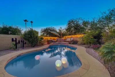 Image de Kiva Cove! Spacious Home w/ Heated Pool & Hot Tub