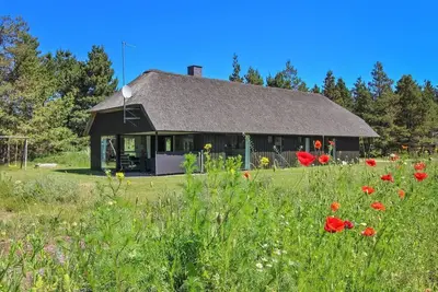 Image de \"Dix\" - 900m from the sea by Interhome