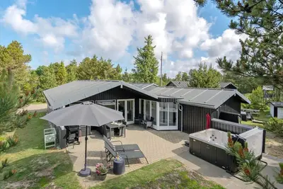 Image de \"Ingobald\" - 1. 5km from the sea by Interhome
