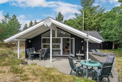 Image de \"Jannick\" - 1. 5km from the sea by Interhome