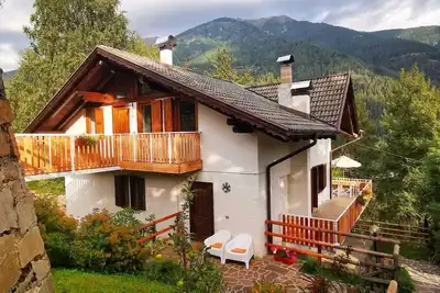 Image de Spacious apartment with balcony and terrace. Rural location with great views!