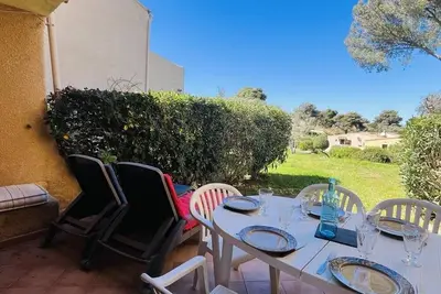 Image de Appartement Ă Lumio avec Terrasse, Parking et Proche Plage - 4 Couchages