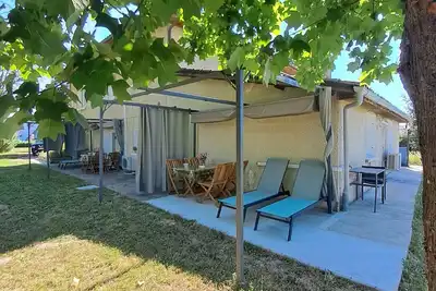Image de Gîte de l'Akwaba logement T2 climatisé, Buzet-sur-Baïse 47160 - Lot Et Garonne,