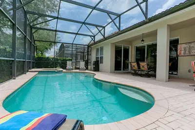 Image de Family friendly 4 bedroom 4 bathroom Pool Home, Windsor Hills - Disney 5 miles