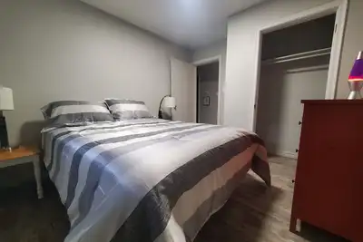 Image de Central Private 1br Apt. w/Free Prkg + Fast Wi-Fi