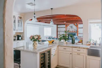 Image de Open and Bright 4-Bedroom Italian Retreat