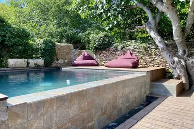 Image de La Maison Jaune, une expérience inoubliable en Provence.