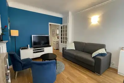 Image de Nid familial spacieux  face au Square des Épinette