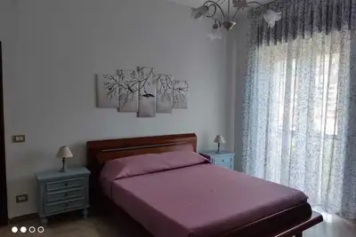 Image de Queen Margaret residence, Apud Montes