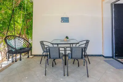 Image de Comfortable apartment | for 4 - 5 persons | just 150 m from beach