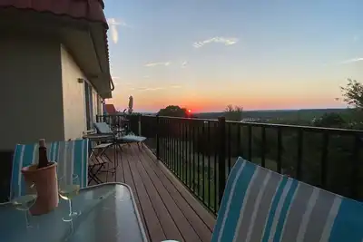 Image de Lake Views! Quiet 3-bedroom Retreat Lake Access\n\n