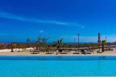 Image de New, 5 Minutes To Beach, Close To Nobu, Relaxing, Perfect Location!
