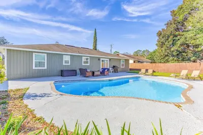 Image de Tres Palmas! Renovated Pool Home Near Mayo & Beach!