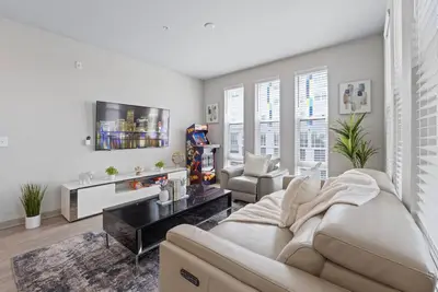 Image de Downtown Saint Pete 2 Bed Near Tropicana Field