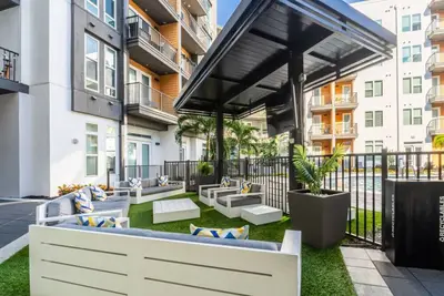 Image de Central Avenue 2 Bed Mins From Tropicana Field