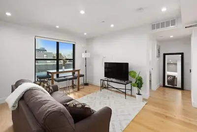 Image de Mission Brand New Home w Rooftop - San Francisco Life Real Estate \n