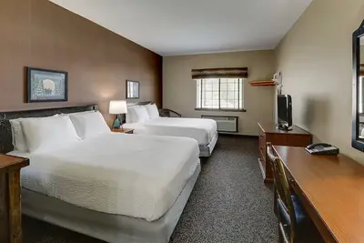 Image de Columbia's Welcoming Retreat with Rustic-Themed Rooms & Heated Pools