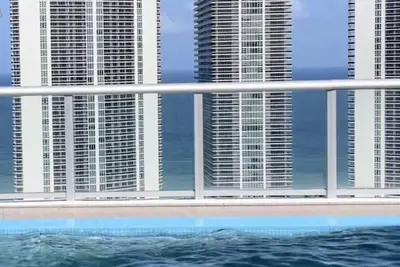 Image de Iconic View - Family 2br Hotel Suite @beach