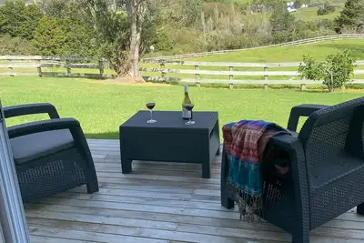 Image de Peaceful Cozy Cottage at Lazy Acres. 12 minutes to a wonderful surf beach.