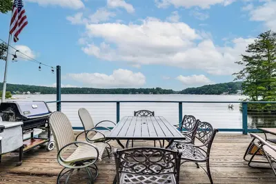 Image de Classic Waterfront Home on Lake Maspenock w/ Grill
