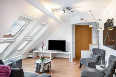 Image de Appartement \"Dinas Dach\" avec Wi-Fi et climatisation