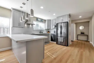 Image de Modern 7bed 4br 2ba Home In Downtown San Jose
