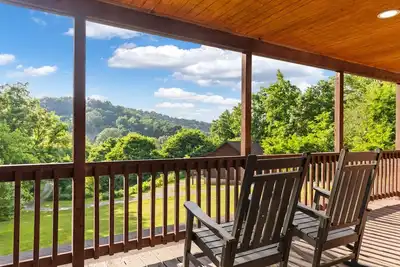 Image de Balk Retreat\/MountainViews\/HotTub\/Firepit