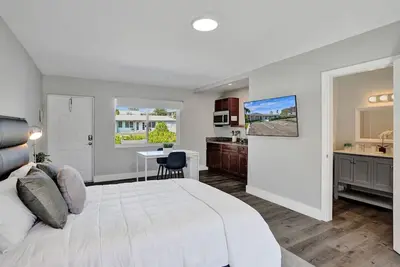 Image de Pelican Cove: Studio with Private Patio in Pompano