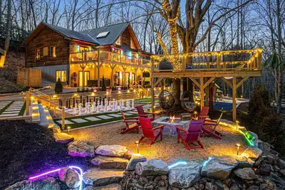 Image de Luxe Artisan Resort-Asheville's Ultimate Getaway!