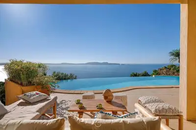 Image de Somptueuse Villa l'Oasis avec vue mer By Hc