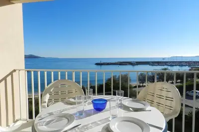 Image de Appartement 3p6 Le Lavandou avec Terr. vue mer et Garage