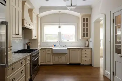 Image de Luxury Large Home - Family Home - Big Fenced Yard