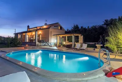 Image de Charming Villa Lucia with heated swimming pool