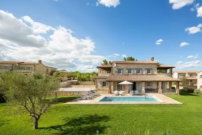 Image de Rustic Villa Sylbum pool, panoramic view, pet friendly, quiet area, parking