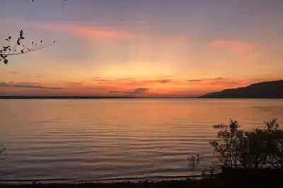 Image de Cozy 1 Bedroom Lakefront House on Greers Ferry Lake