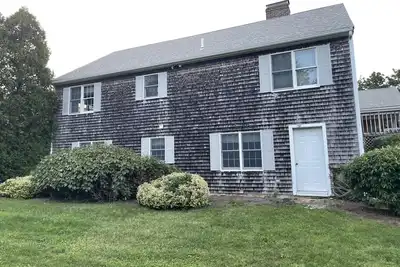 Image de Relax in Rural Cape Cod in a spacious apartment. 6 minutes to the beach!